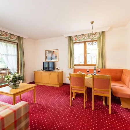 Alpenschloessl Boutique & Apartment Neustift im Stubaital