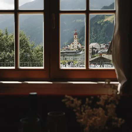 Alpenschloessl Boutique & * Neustift im Stubaital