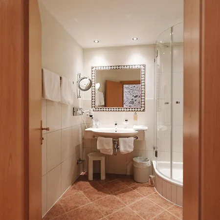 Appartamento Alpenschloessl Boutique & Neustift im Stubaital